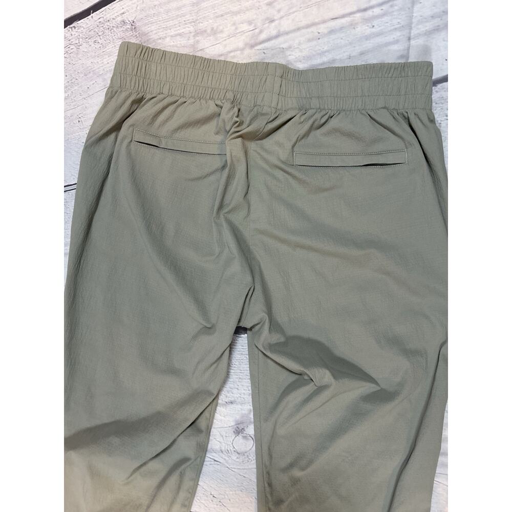 Athleta Light Gray Capri Pants Size 6 Low Rise Zip Leg Activewear - Picture 6 of 8